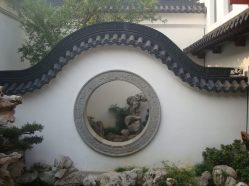 蘇州市區(qū)某學(xué)校UPS